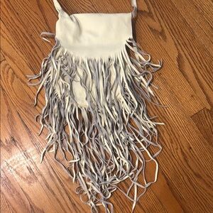 Elegant Fringe Shoulder Bag in Cream and Gray